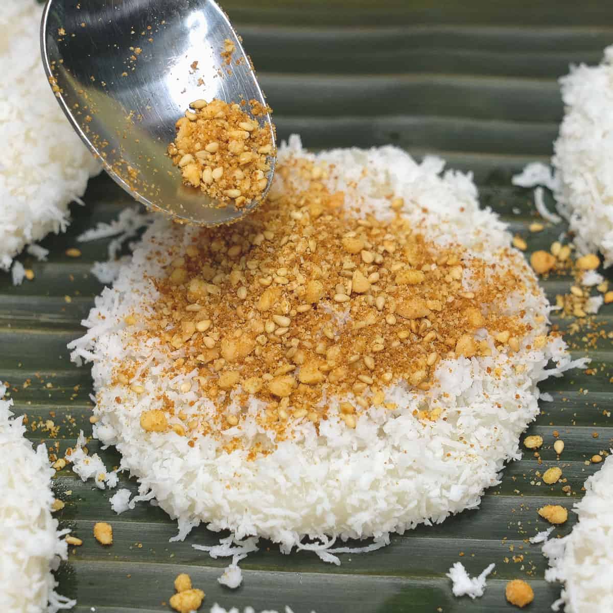 adding the sugar mixture on top of palitaw
