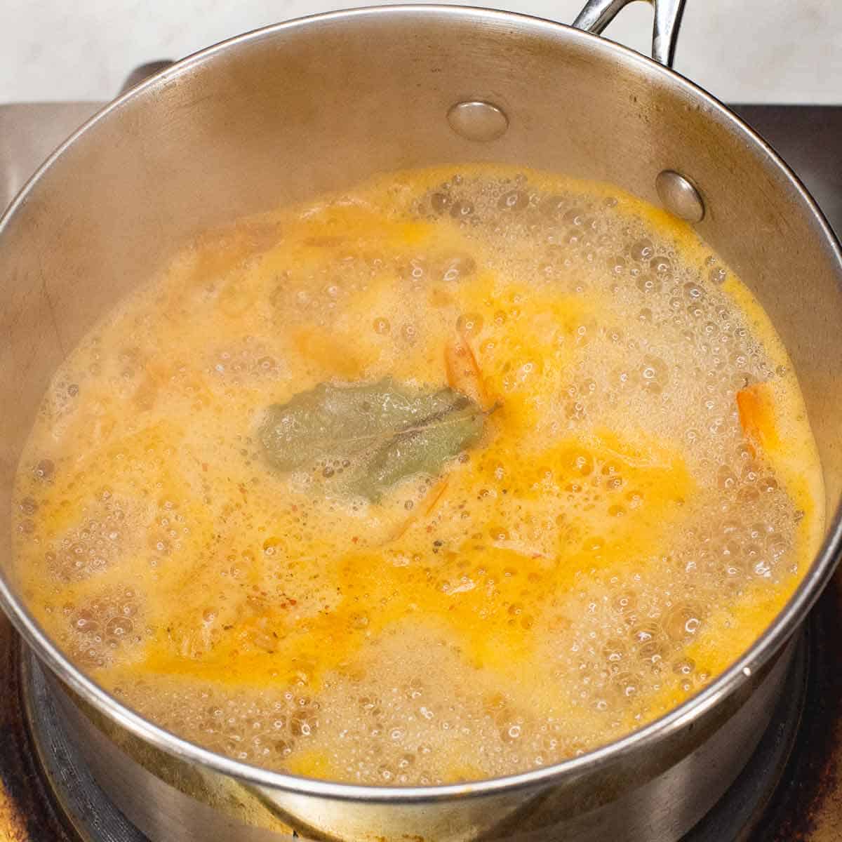 making shrimp stock