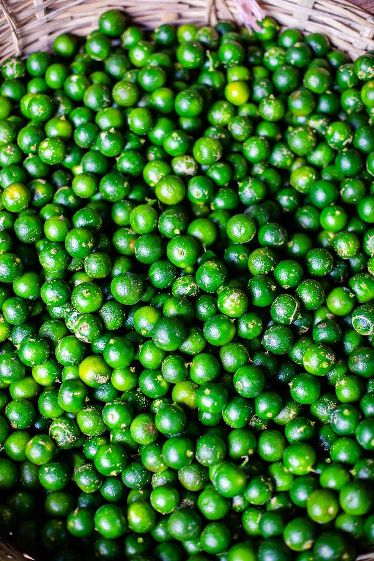 Calamansi in a basket