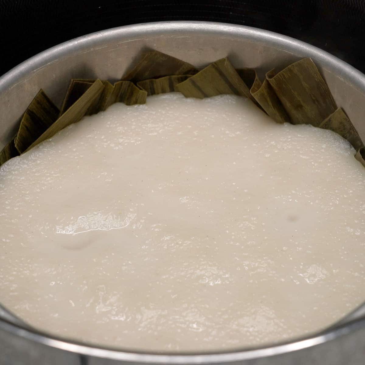 Steamed kalamay lansong in a pan.