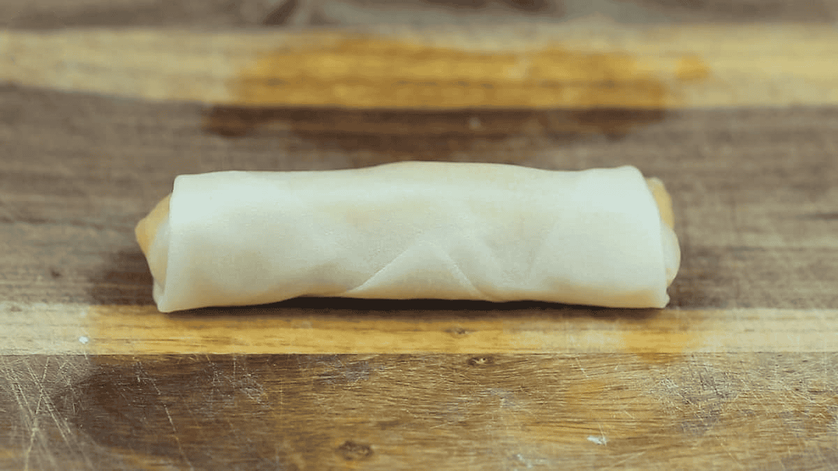 Rolled turon on a board.